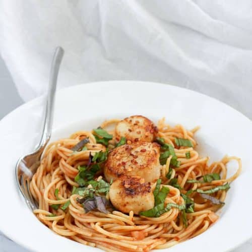 Scallop Fra Diavolo (Spicy Seafood Pasta) Champagne Tastes®