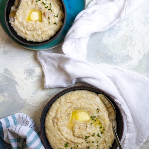 Slow Cooker Grits (StoneGround Grits) Champagne Tastes®