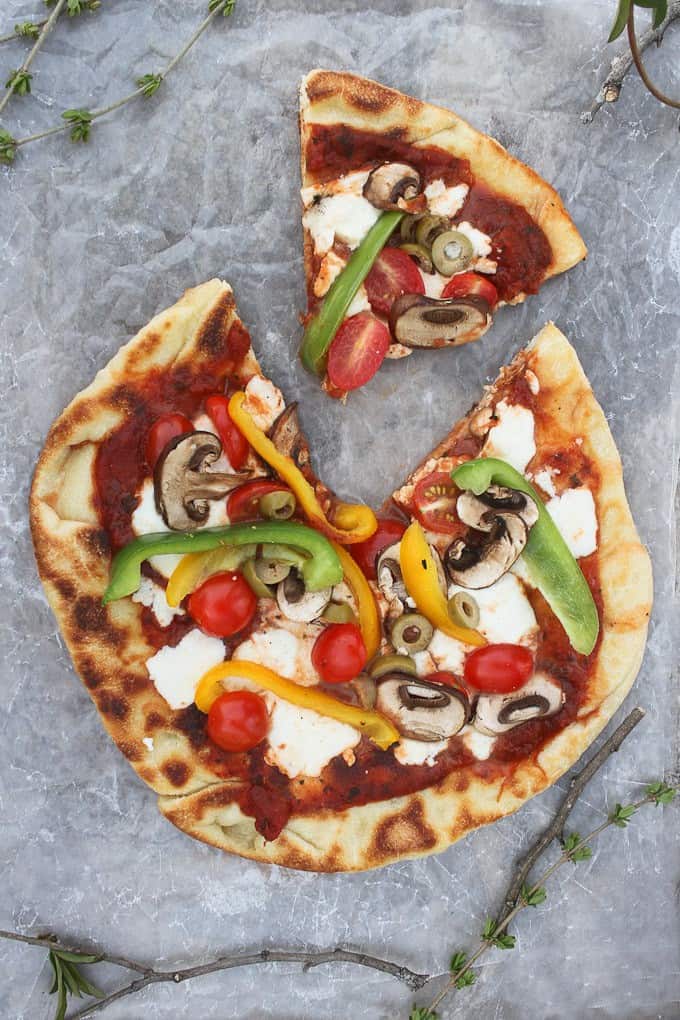 Campfire pizza with veggies
