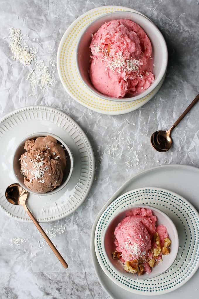 Kefir ice cream in bowls