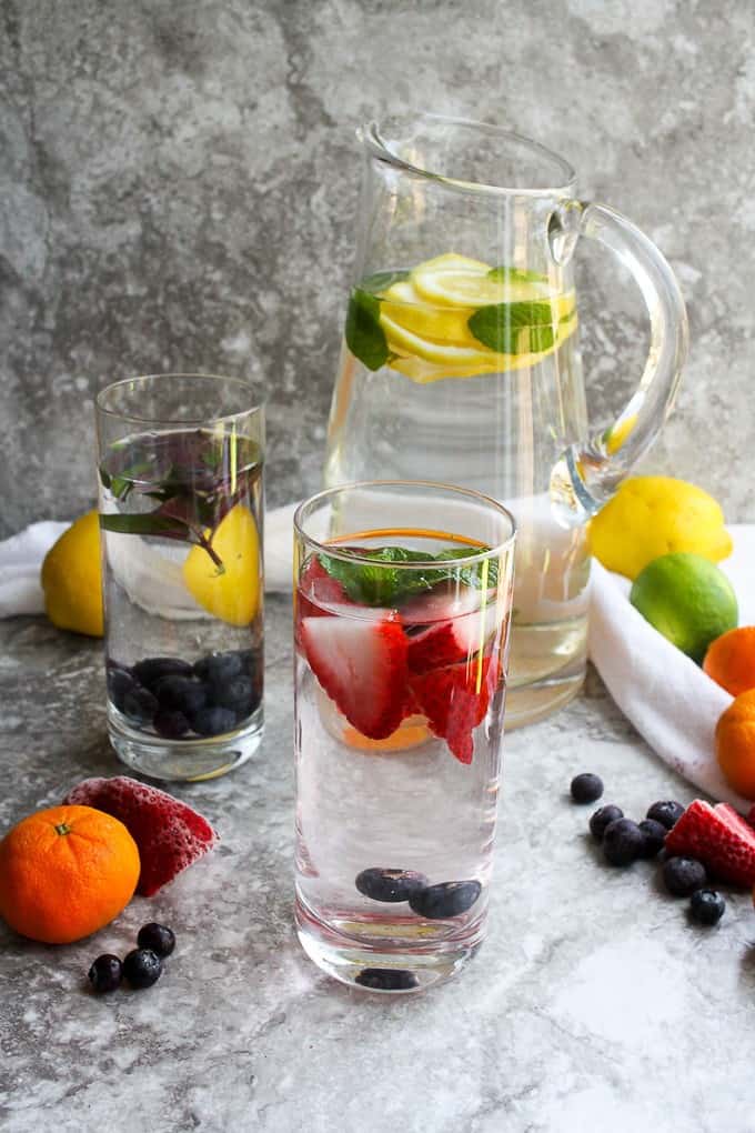 https://champagne-tastes.com/wp-content/uploads/2018/06/infused-water2-small-1.jpg