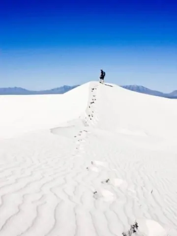 Alkali Flat trail in White Sands National Monument