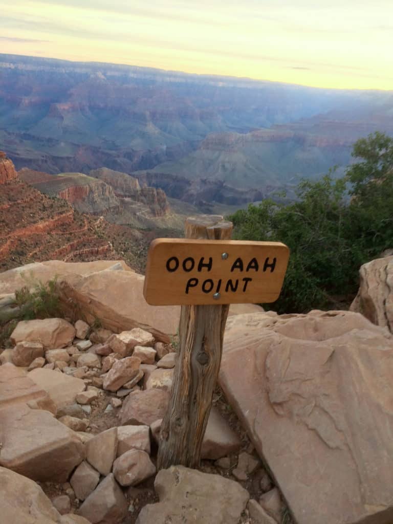 ooh aah point sign