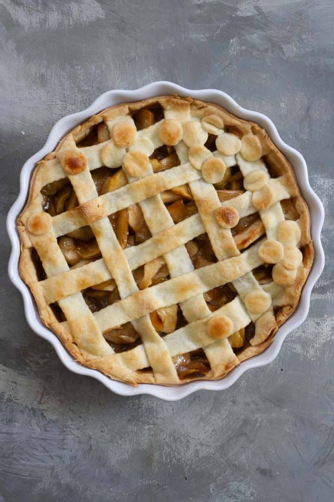 Bake vegan apple pie until golden