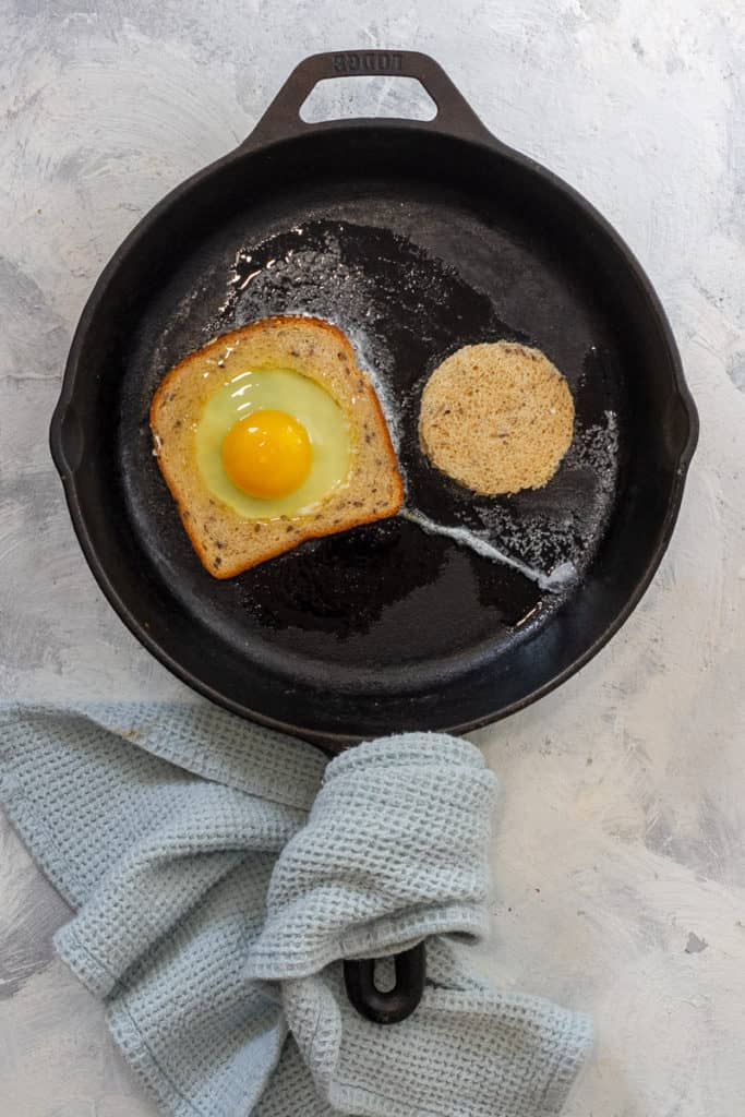Add Bread to Hot Pan + Add Egg to Hole