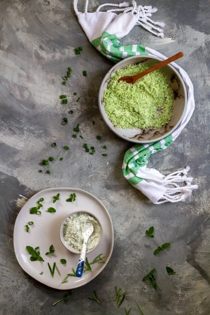 Herb salt in bowls.