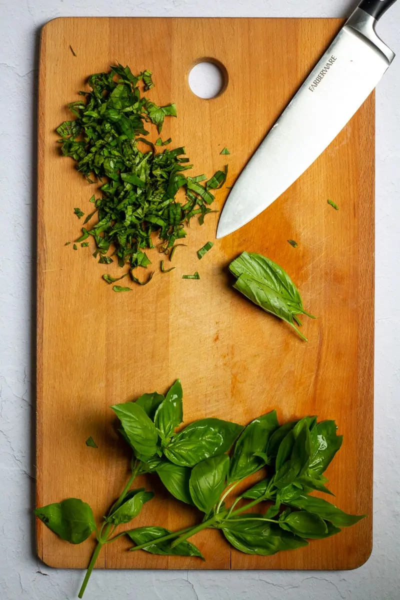 Thinly Slice Basil