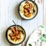 blackened shrimp and grits in bowls