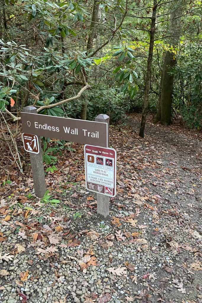 Endless Wall Trail Marker
