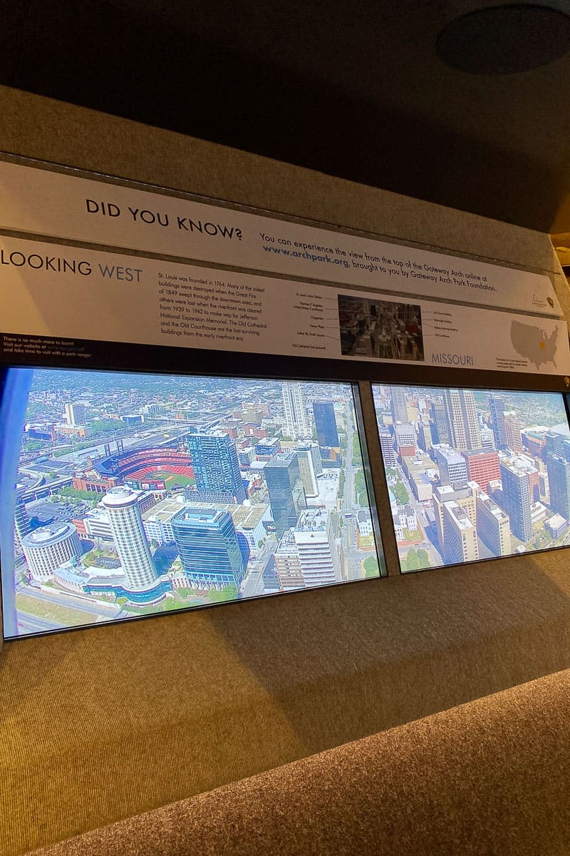Monitors showing the view from the top of Gateway Arch.