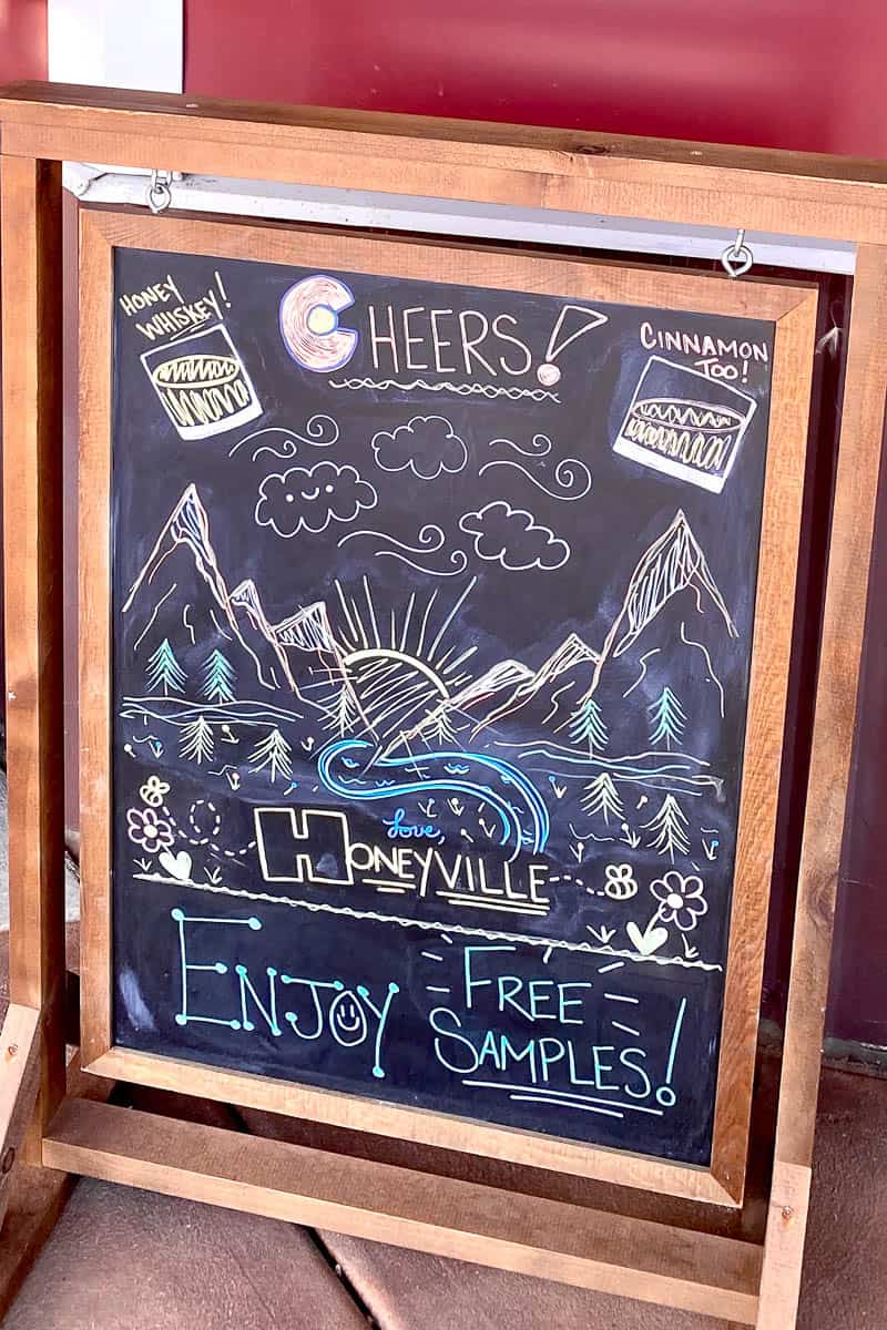 Chalkboard announcing free samples at Honeyville.