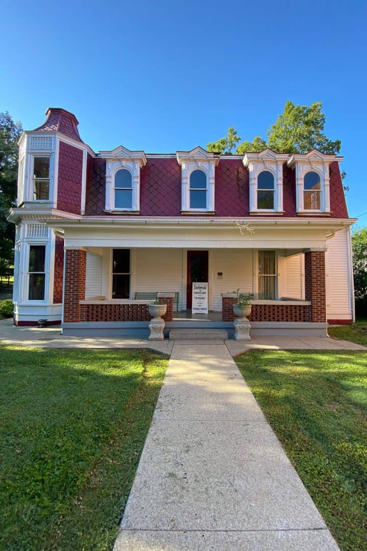 Top 10 Things to Do Near Mammoth Cave Champagne Tastes®