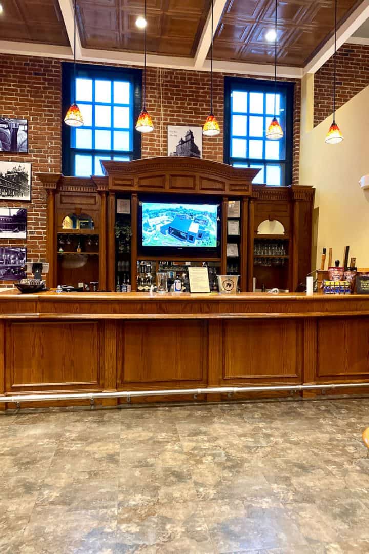 Lexington Brewing & Distilling Co. (Kentucky) Champagne Tastes®