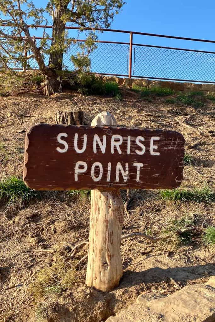 Sign for Sunrise Point.