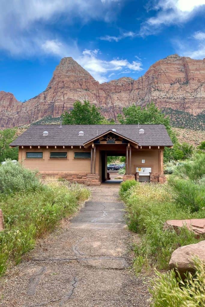 Small building with bathrooms at Watchman Campground.