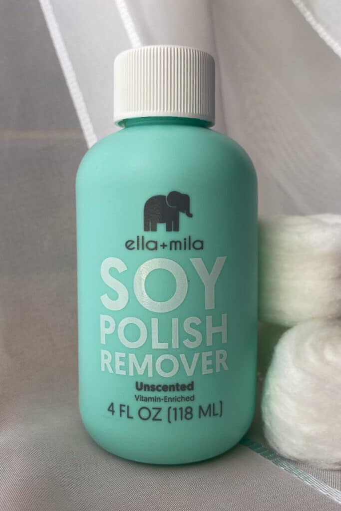 Ella + Mila brand soy polish remover.