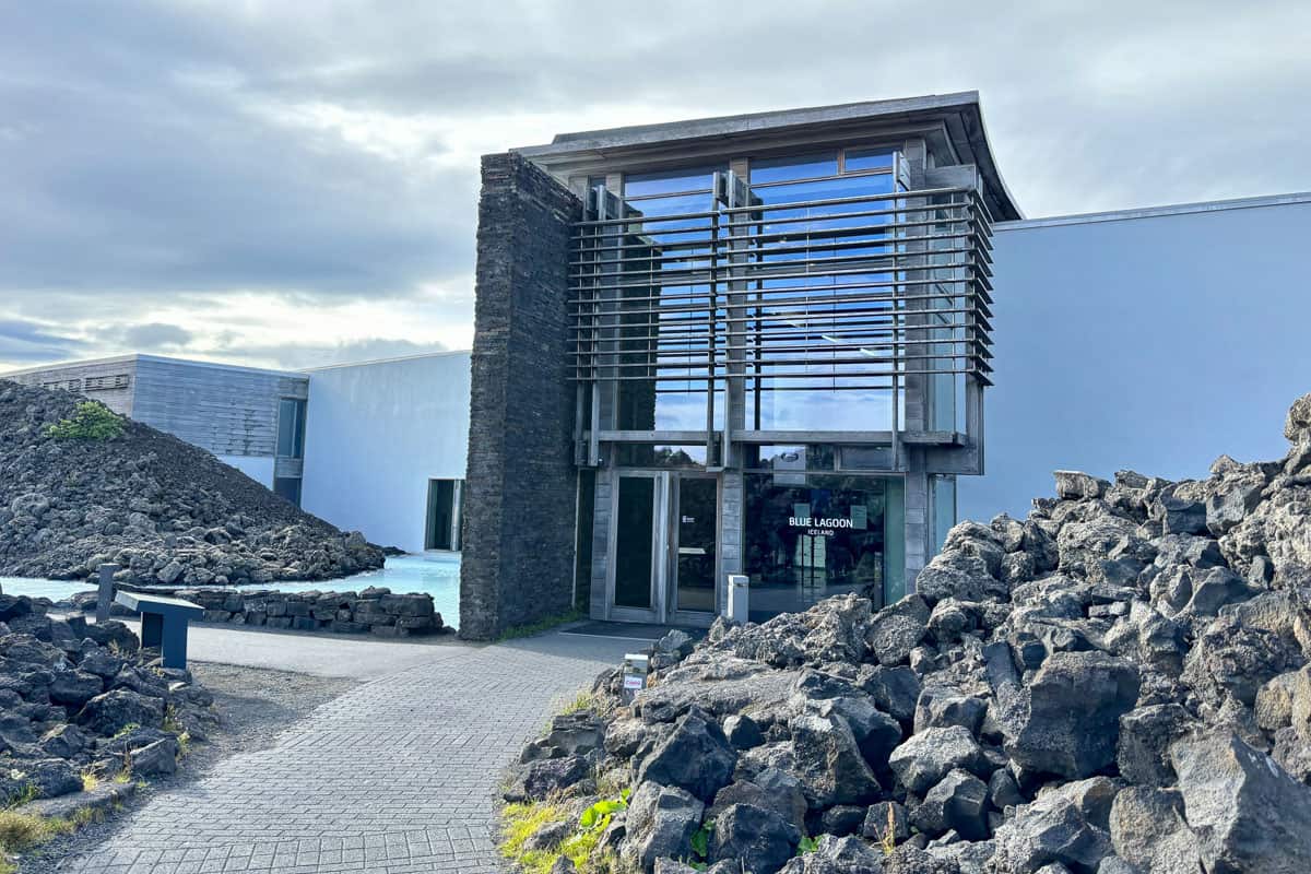 Blue Lagoon (Grindavik, Iceland) - Champagne Tastes®