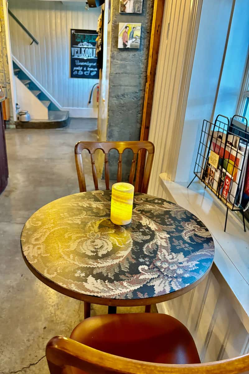 Kaffi Ilmur (Akureyri, Iceland) - Champagne Tastes®