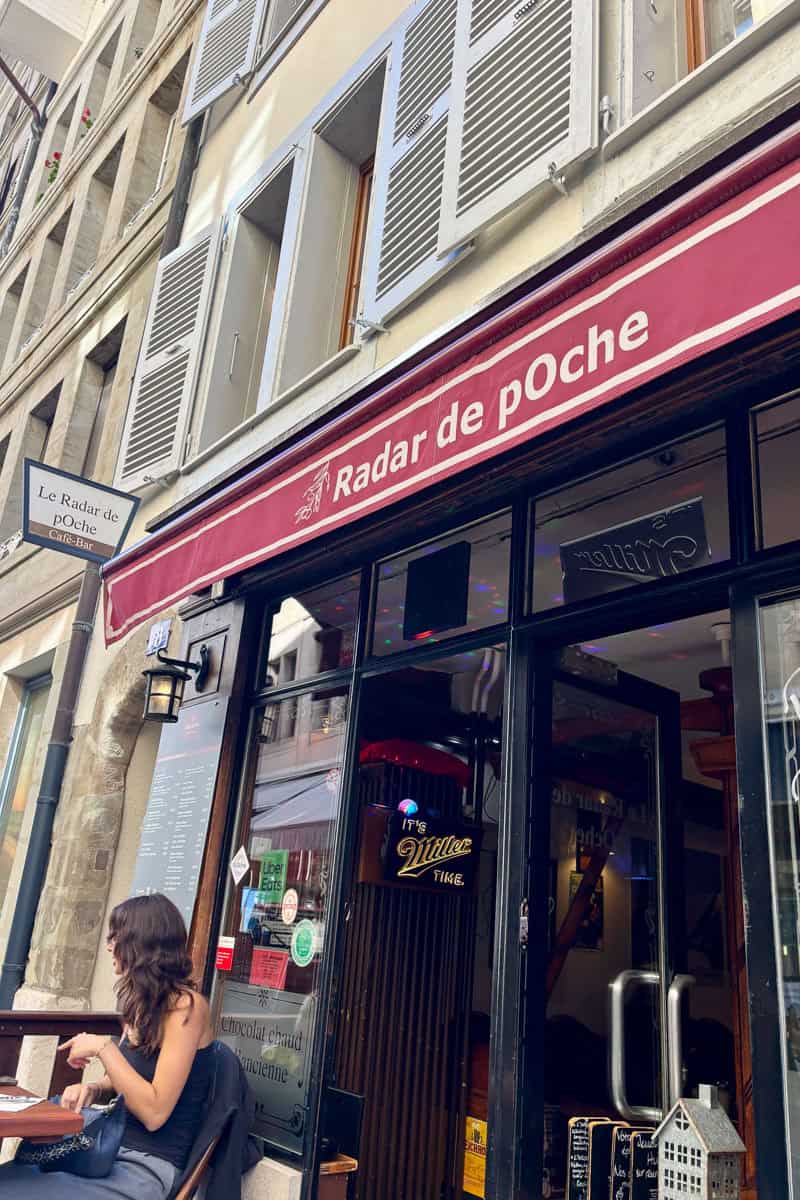 Le Radar de pOche restaurant entrance.
