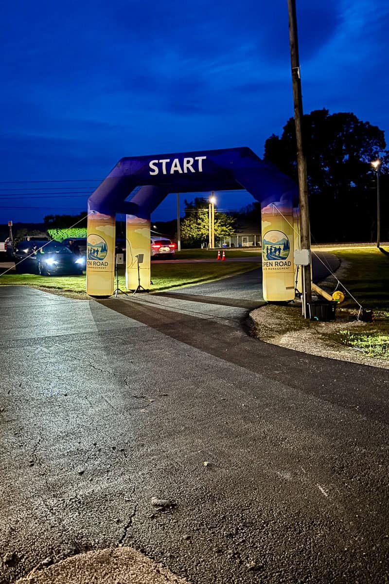 Start and finish line of Mammoth Cave Race marked by large inflatable gateway.
