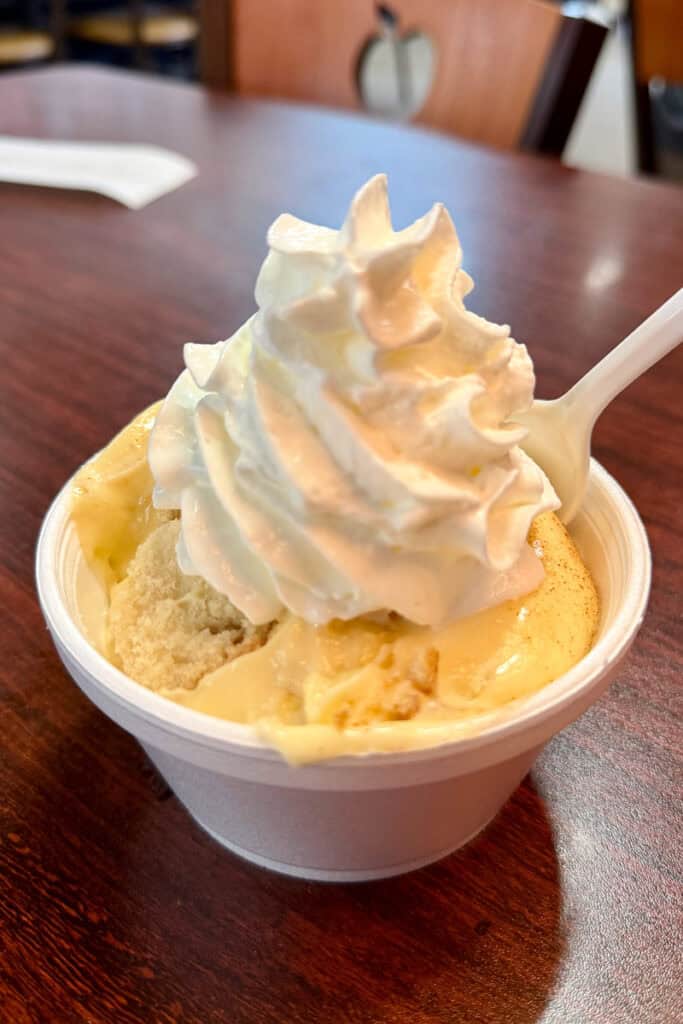 Banana pudding in cup.